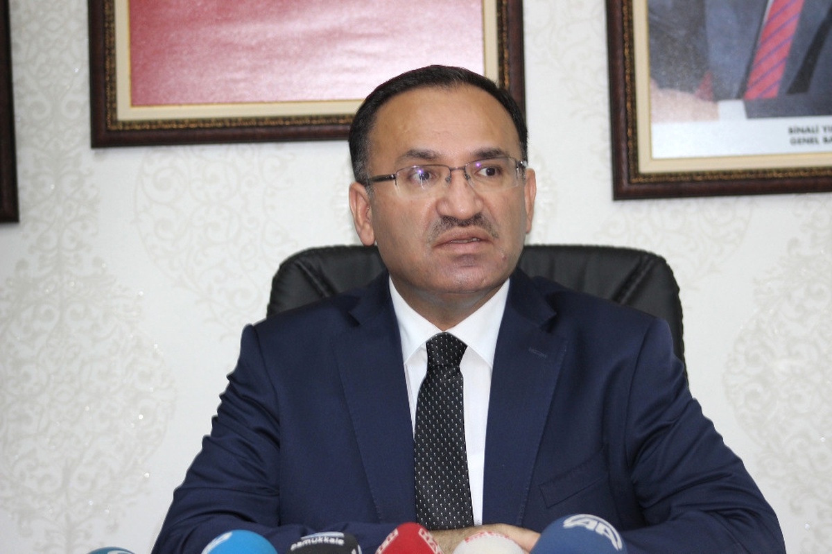 Bozdağ, Yargı Mensuplarıyla İftarda Bir Araya Geldi