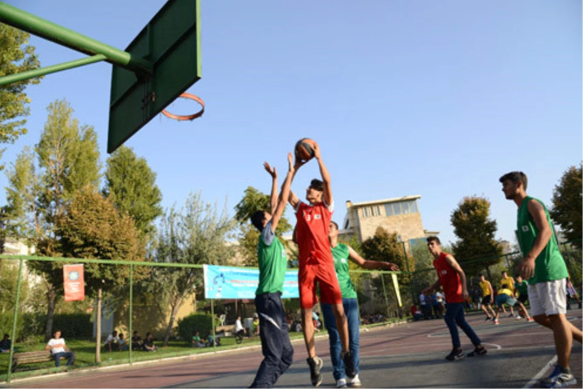 Çanakkale\'de "Sokak Basketbolu" Rüzgarı Esecek