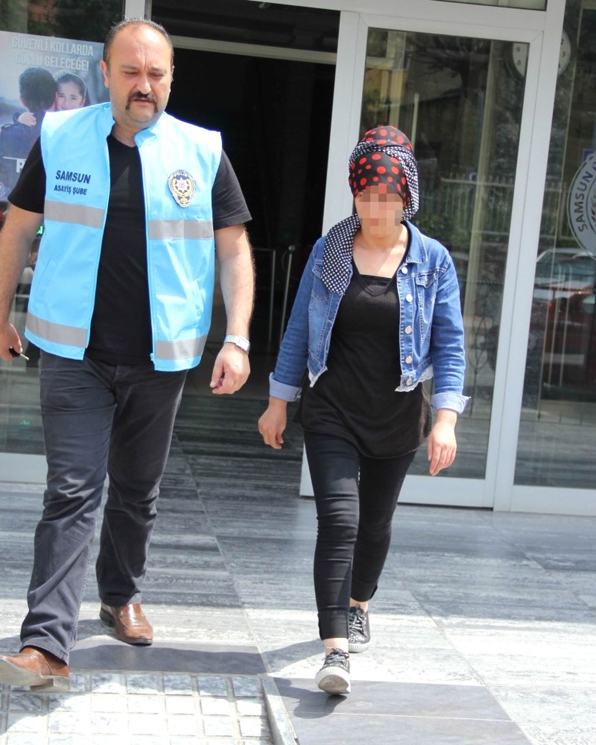 Çocuk Baktığı Evden Hırsızlık Yaptığı İddiasıyla Gözaltına Alındı