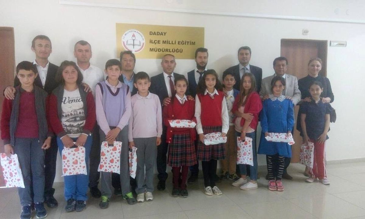 Daday\'da En Çok Kitap Okuyan Öğrenciler Ödüllendirildi