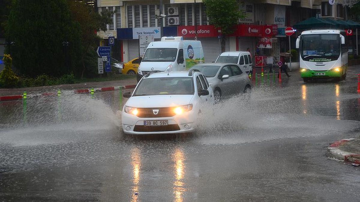 Edirne\'de Sağanak