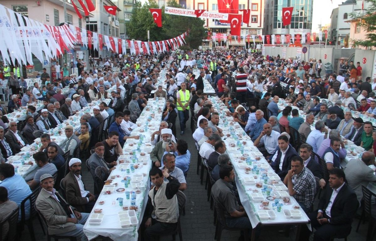 Elazığ\'da Kardeşlik İftarı