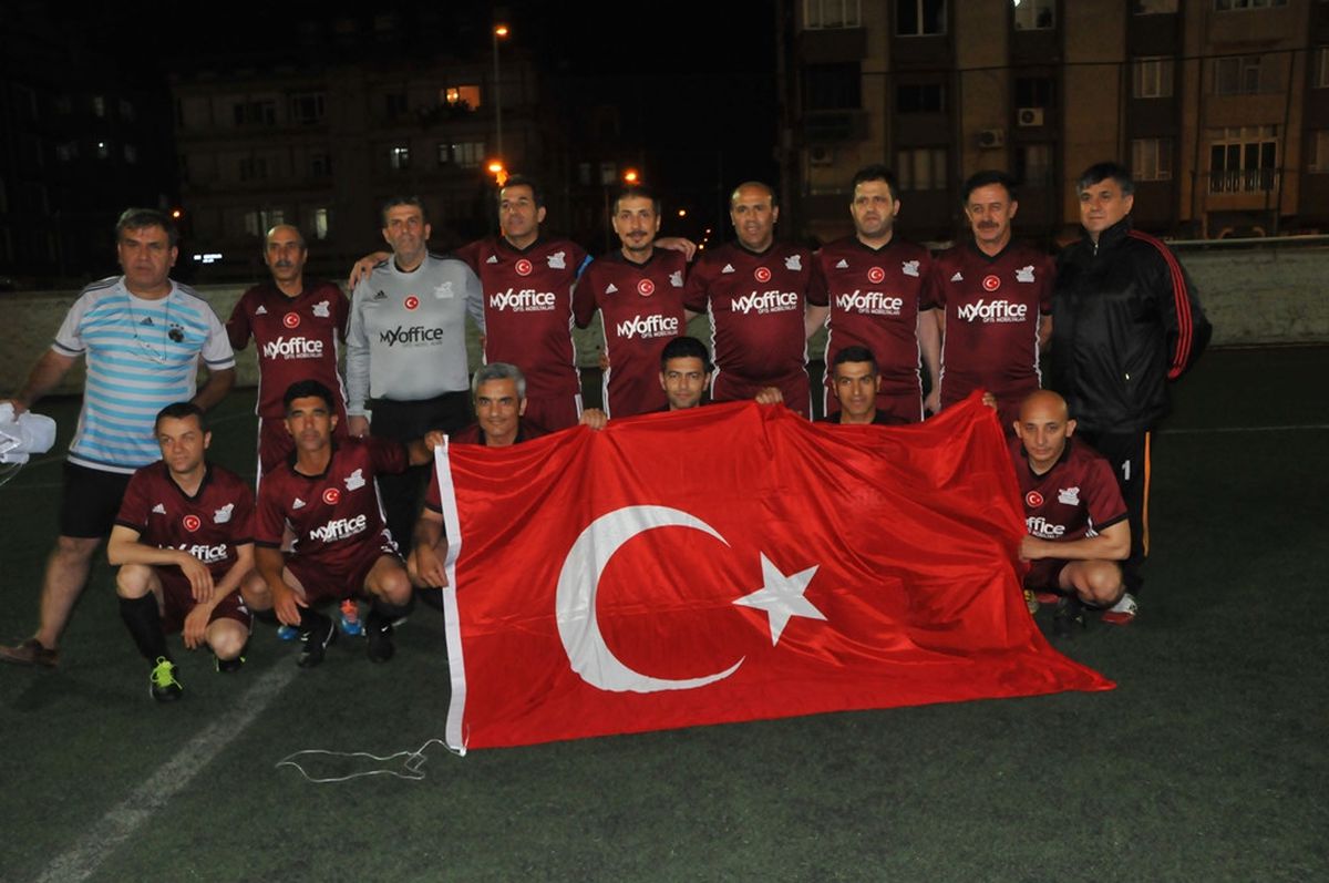 Erhan Aksay Turnuva Maçları Heyecanı Sürüyor