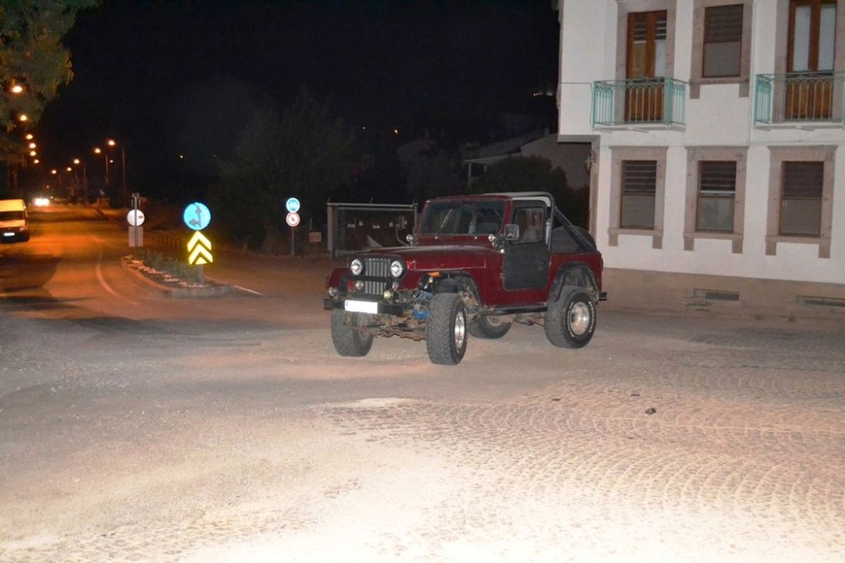 Evin Önündeki Cipi Çalan Şahıs Polise Yakalandı