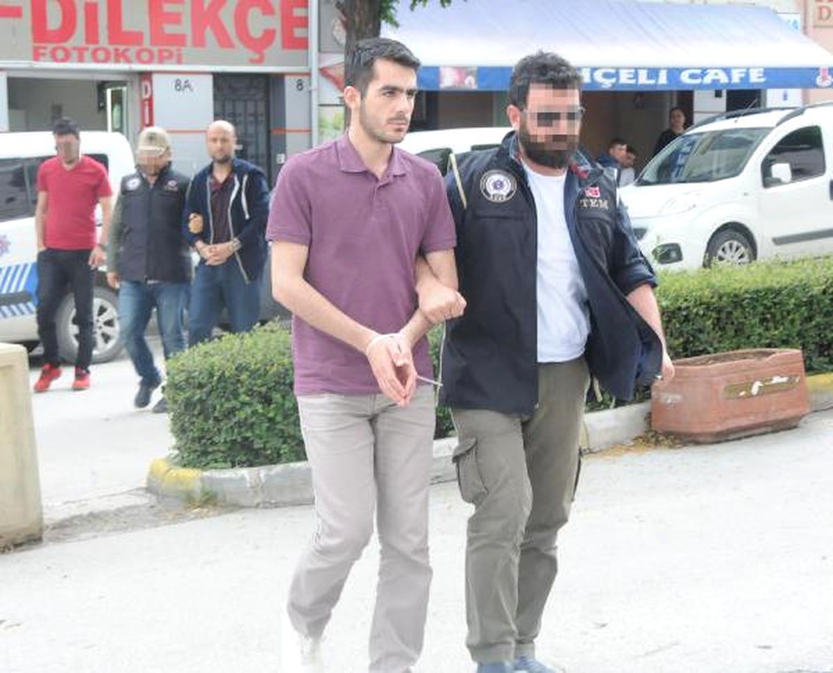 Fetö Şüphelisi Teğmen ile Emekli Memur Tutuklandı
