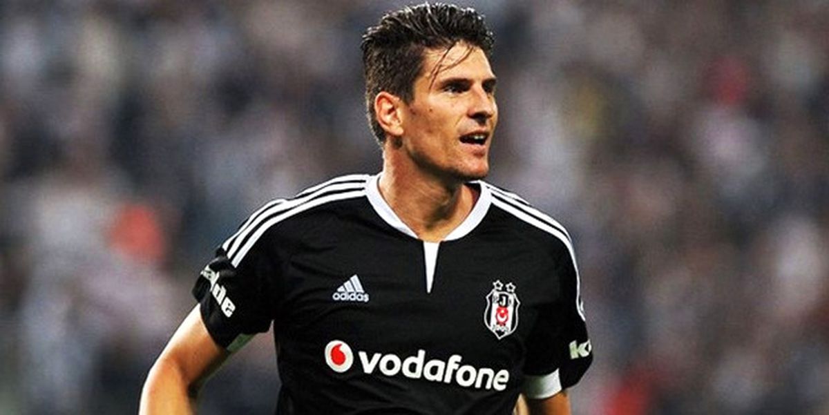 Gomez, Wolfsburg\'ta Kaldı