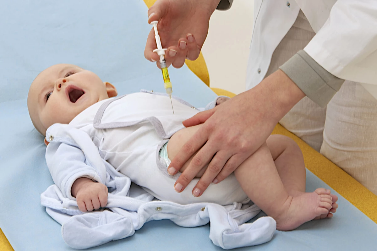İtalya\'da Çocuklarına Aşı Yaptırmak İstemeyen 130 Aile Avusturya\'dan Sığınma İsteyecek