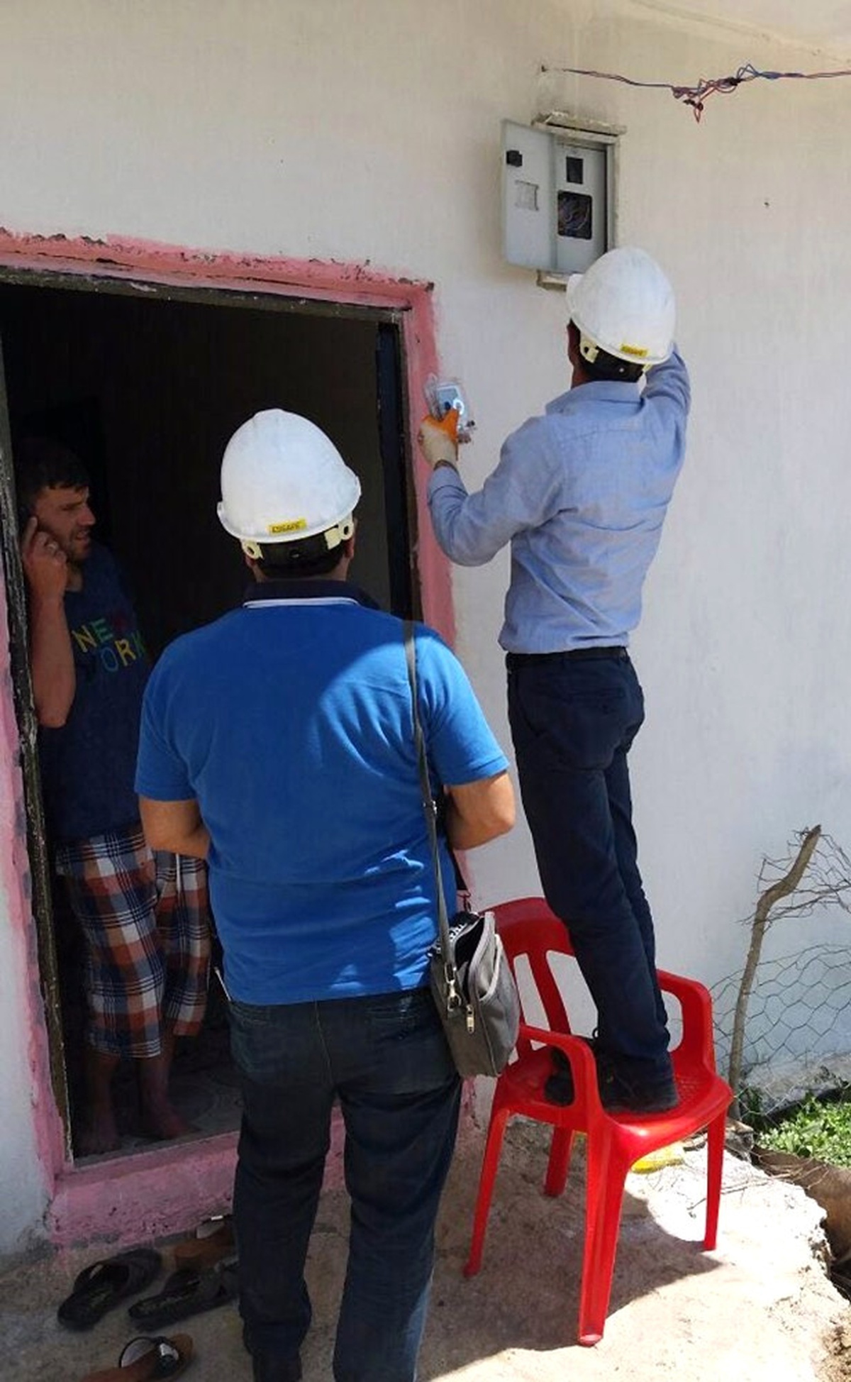 Kesintisiz Enerji İçin Abonesiz Kullanıcıları Kayıt Altına Alınıyor