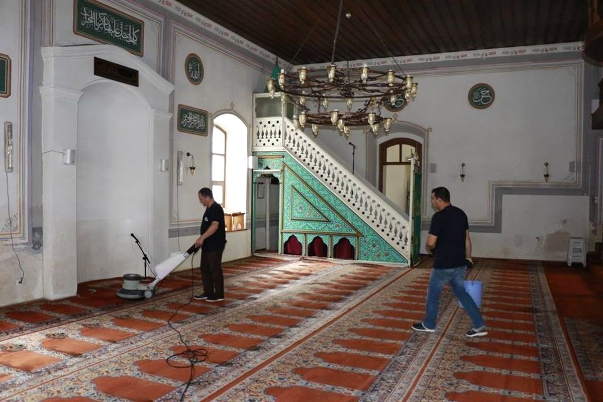 Kırklareli\'nde Camiler Temizleniyor