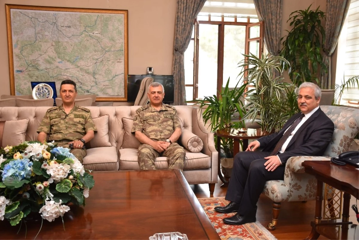Korgeneral Bekiroğlu Vali Güvençer\'i Ziyaret Etti
