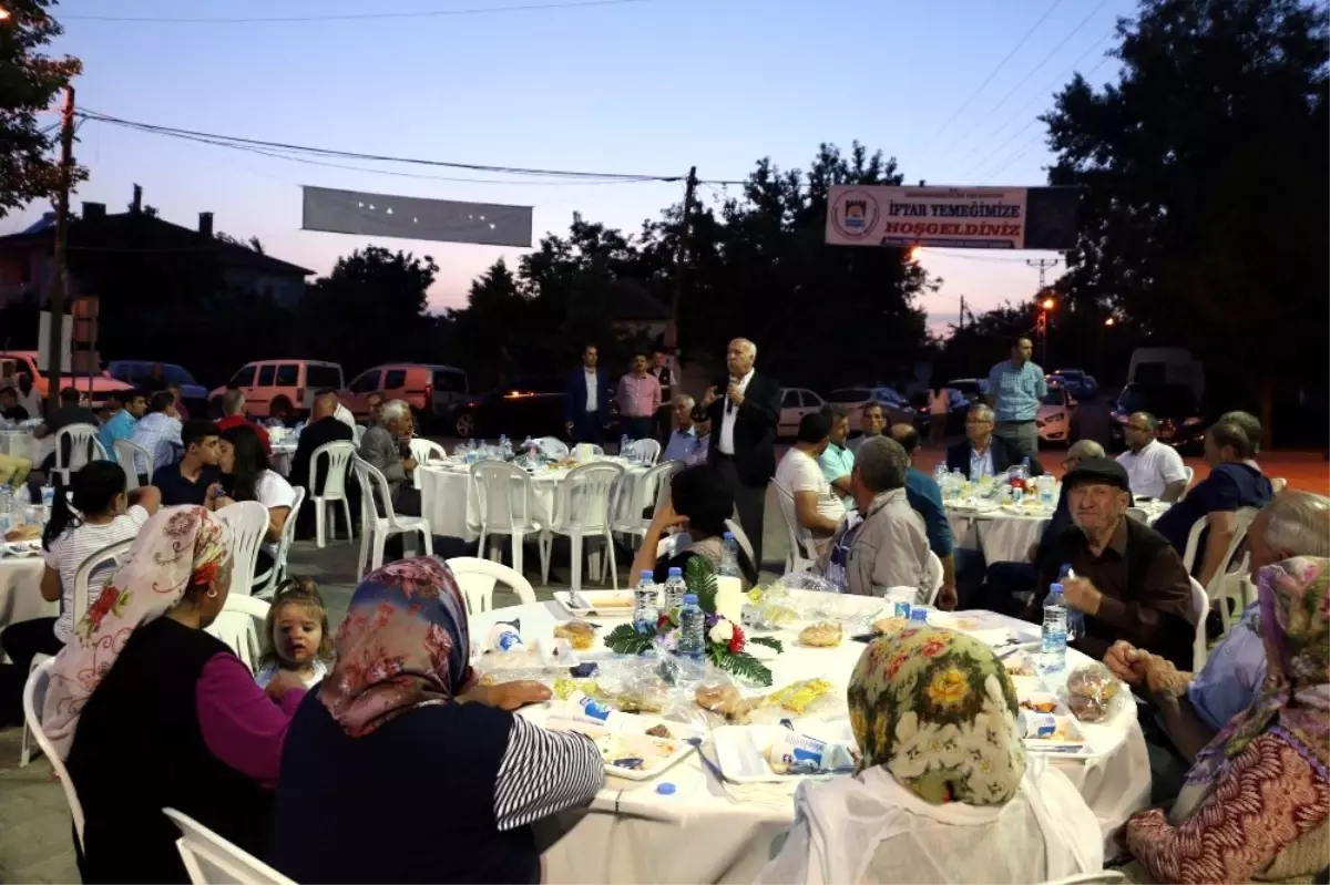 Marmaraereğlisi\'nde Mahalle İftarları