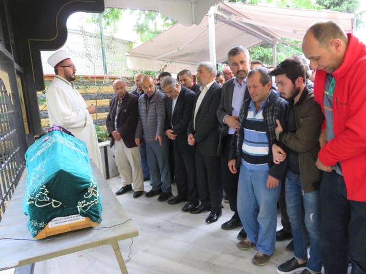 Minik Elif Toprağa Verildi