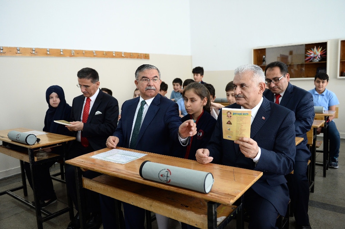 Sağlıklı ve Mutlu Bireyler Yetiştiren Bir Eğitim Sistemi Hedefimizdir"