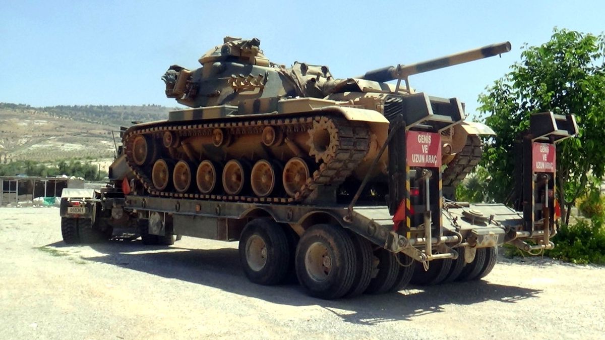 Suriye Sınırına Tank Sevkiyatı