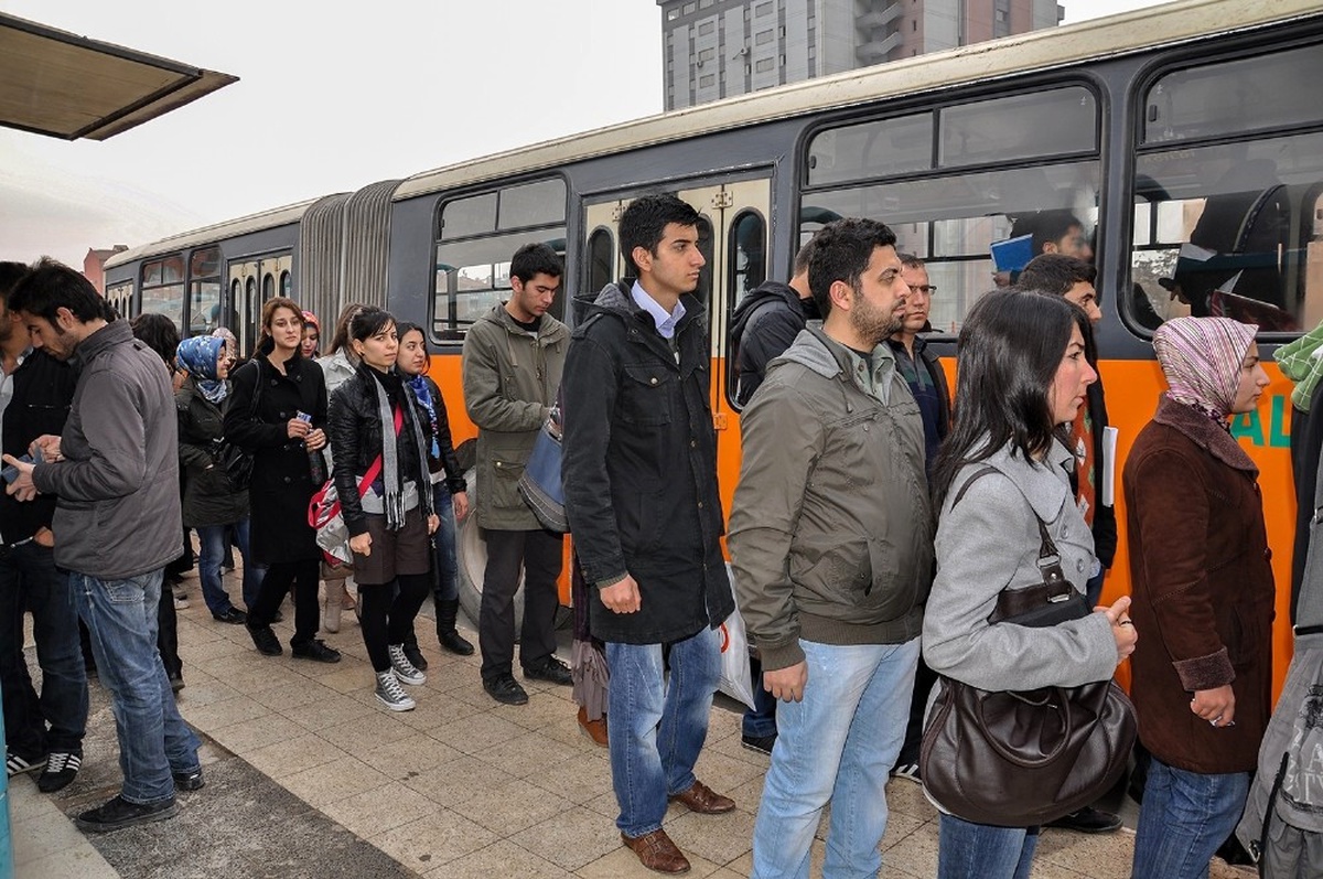 Trabzon\'da Öğrenciler Sınava Ücretsiz Taşınacak