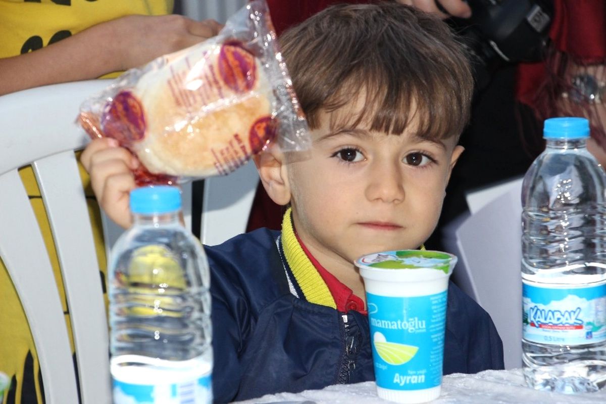 Tügva\'dan 500 Kişilik İftar Yemeği