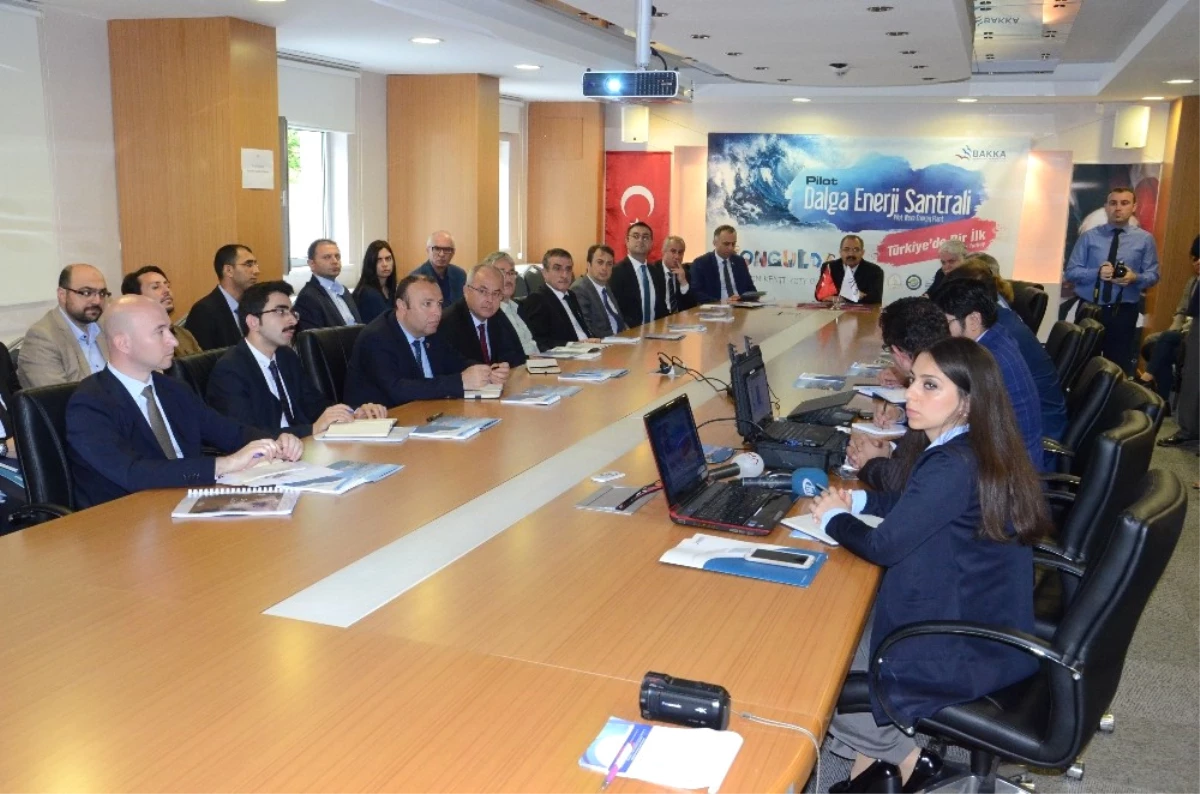 Türkiye\'de Bir İlk, Zonguldak\'a "Dalga Enerji Santrali" Kuruluyor