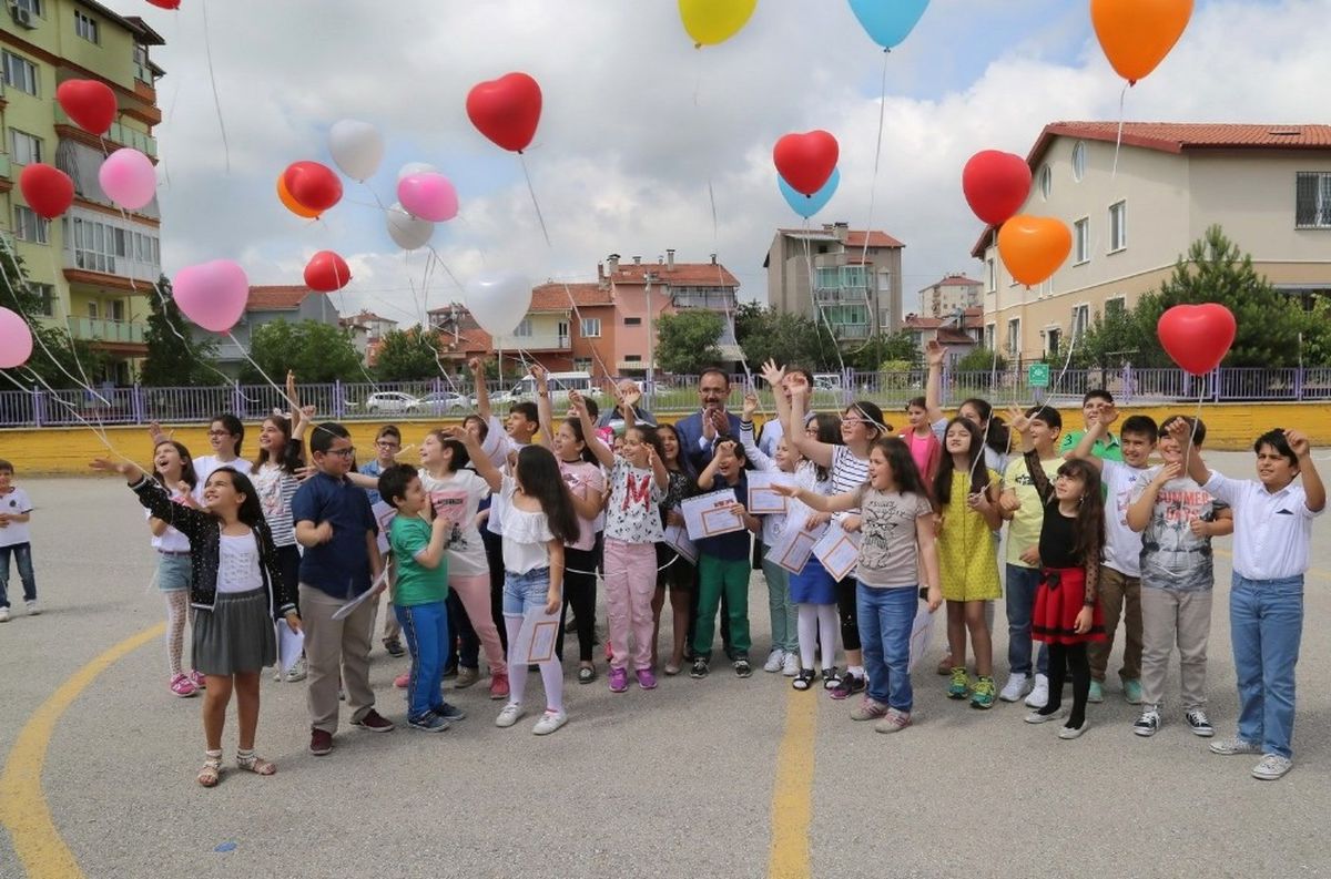 Uşak\'ta Karne Heyecanı