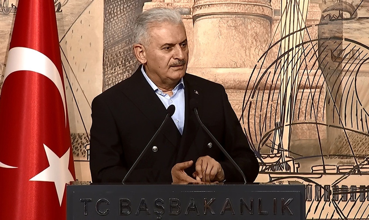 Başbakan Yıldırım: "Zeytin Alanlarını Yok Etme Diye Bir Şey Yok"