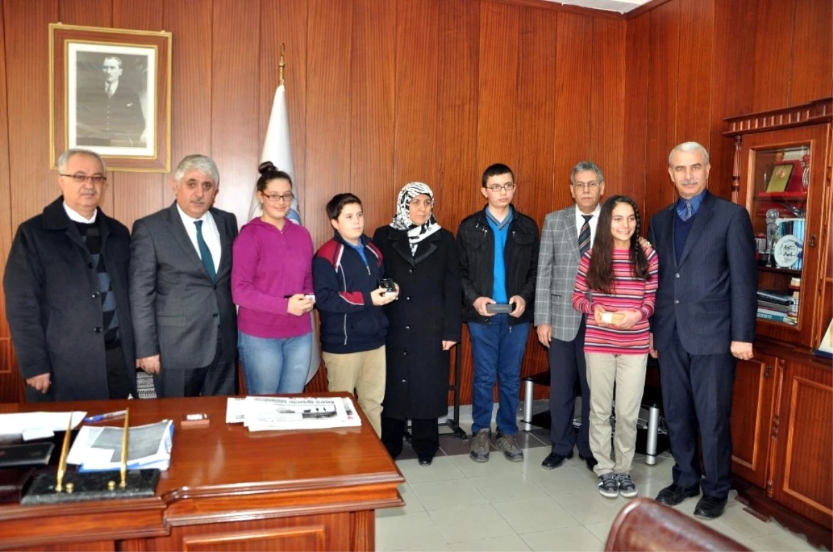 Başkan Şimşek, Teog Birincilerini Ödüllendirdi