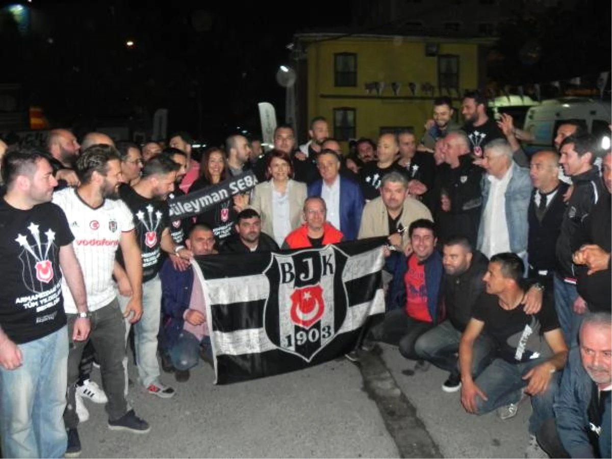 Beşiktaşlı Taraftarlar Avcılar\'da Önce İftar Yaptı Sonra Şampiyonluğu Kutladı