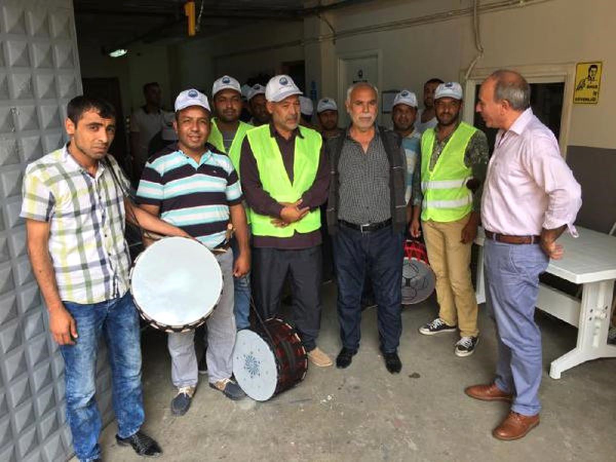 Davulcular \'Sınav Tebligatına\' Uydu Sahurda Tokmak Sallamadı