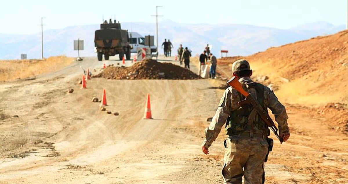 Dha Ankara- Yüksekova\'da Helikopterlerin İndiği Alana Tuzaklanan Çoklu El Yapımı Patlayıcı Sas\'la...