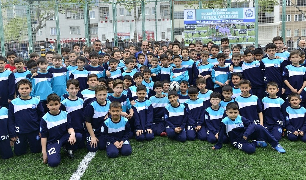 Futbolun Yeni Yıldızları Yıldırım\'da Yetişecek
