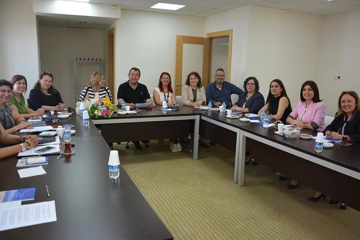 Geleceği Yazan Kadınlar Projesi\' Mobil Teknoloji Eğitimi Başladı