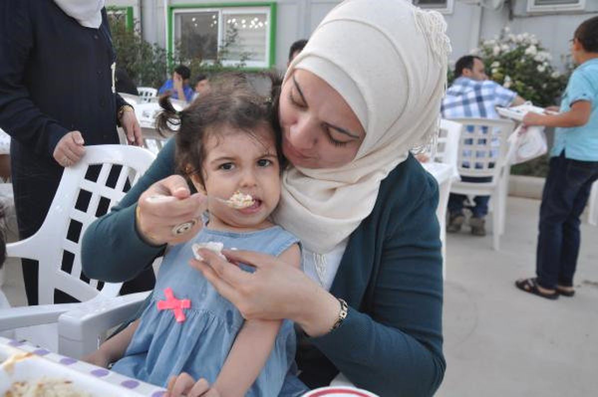 İhh\'dan Suriyeli Yetimler İçin İftar