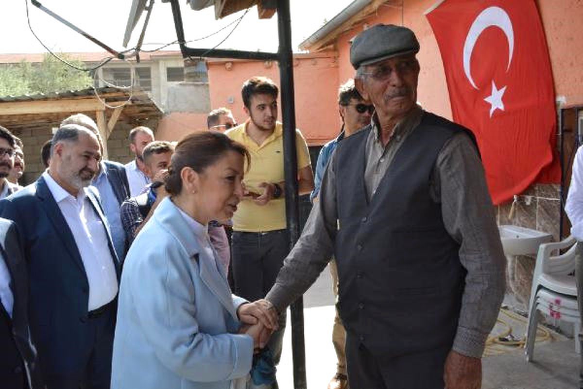 Ömer Halisdemir\'in babasından Erdoğan\'a davet