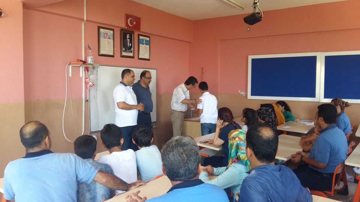 Postacılar Bu Kez Karne Dağıttı
