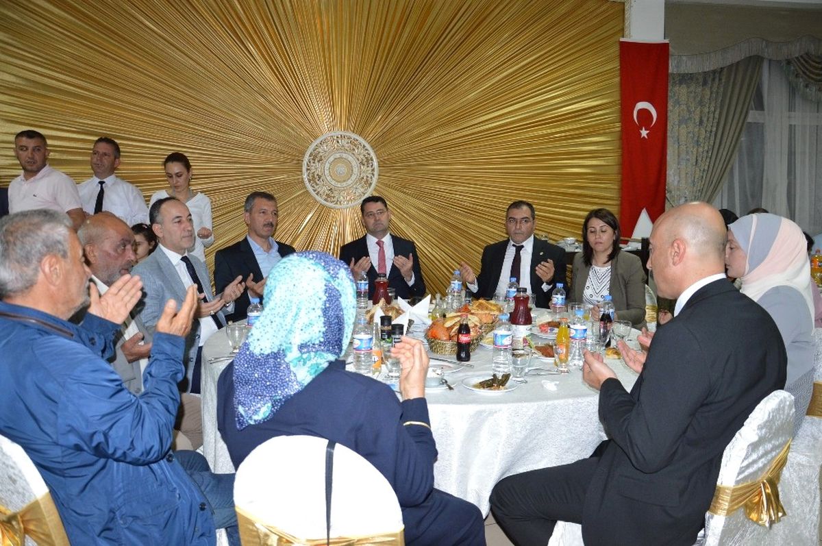Şehit Aileleri ve Gaziler İftarda Bir Araya Geldi