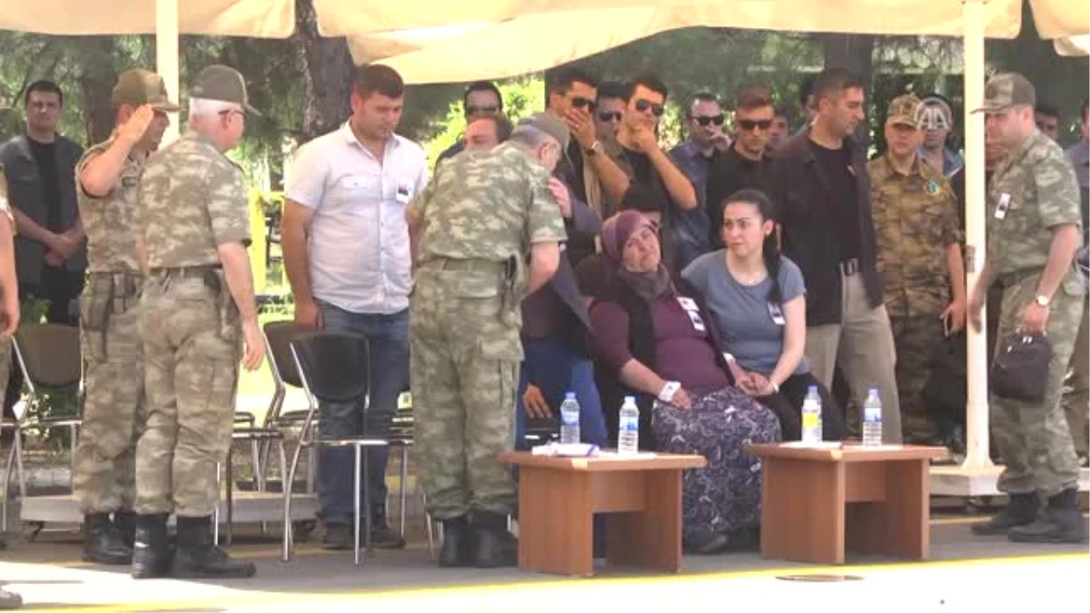 Şehit Jandarma Uzman Çavuş Fazlıoğlu\'nun Cenazesi Memleketine Gönderildi