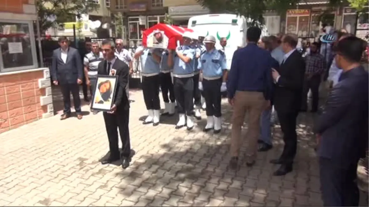 Şehit Olan Aybüke Öğretmenin Amcalarından Teröre Tepki