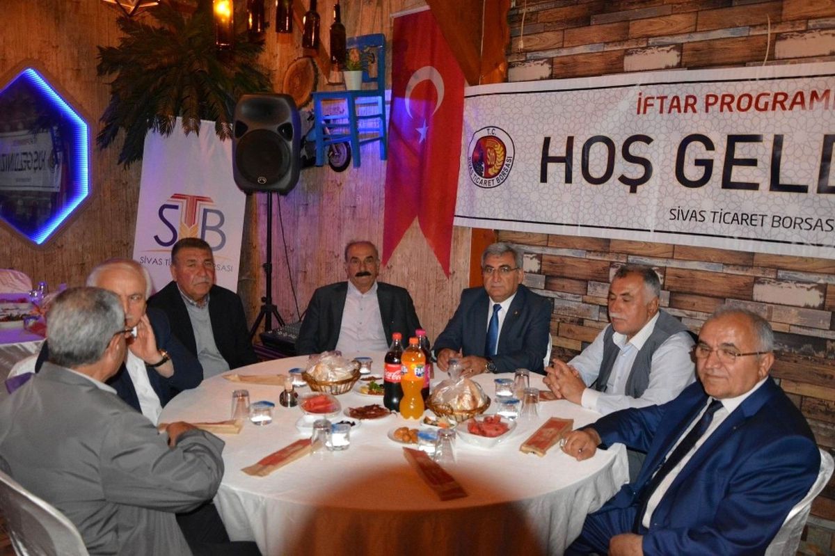 Sivas Ticaret Borsası Üyeleri Suşehri\'nde İftarda Buluştu