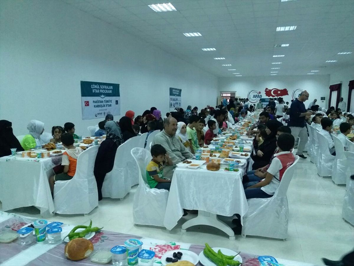 Suriyeli Yetimler İftarda Buluştu
