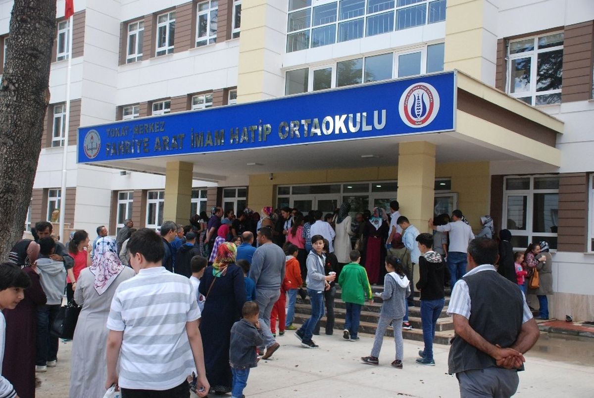 Tokat\'ta 11 Bin 749 Öğrenci Bursluluk Sınavına Girdi