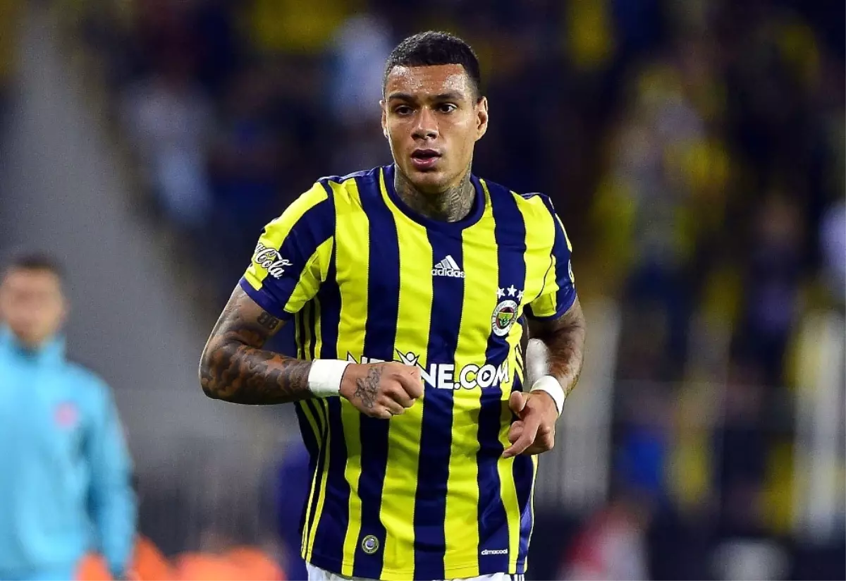 Van Der Wiel\'den Fenerbahçe\'ye Küfür Iddası