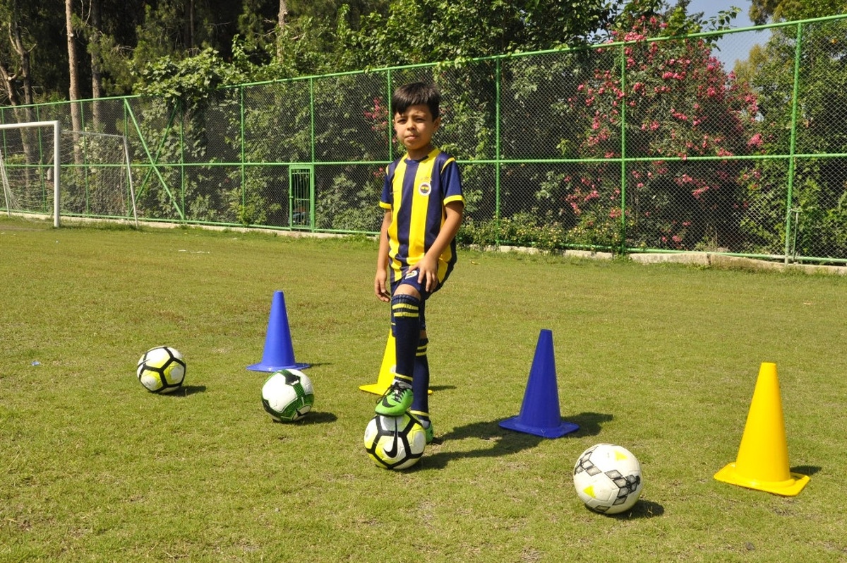 Yeteneğiyle Fenerbahçe Altyapısına Girdi