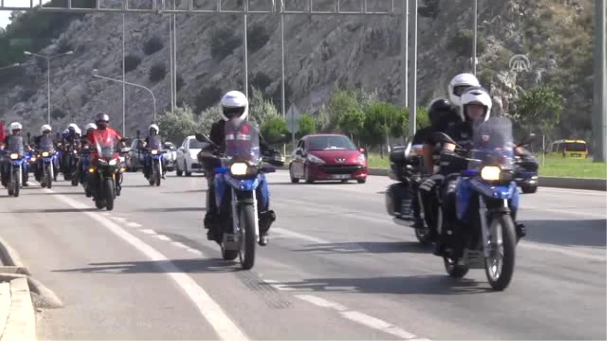 300 Motorcu Jandarma Için Kortej Oluşturdu (2)