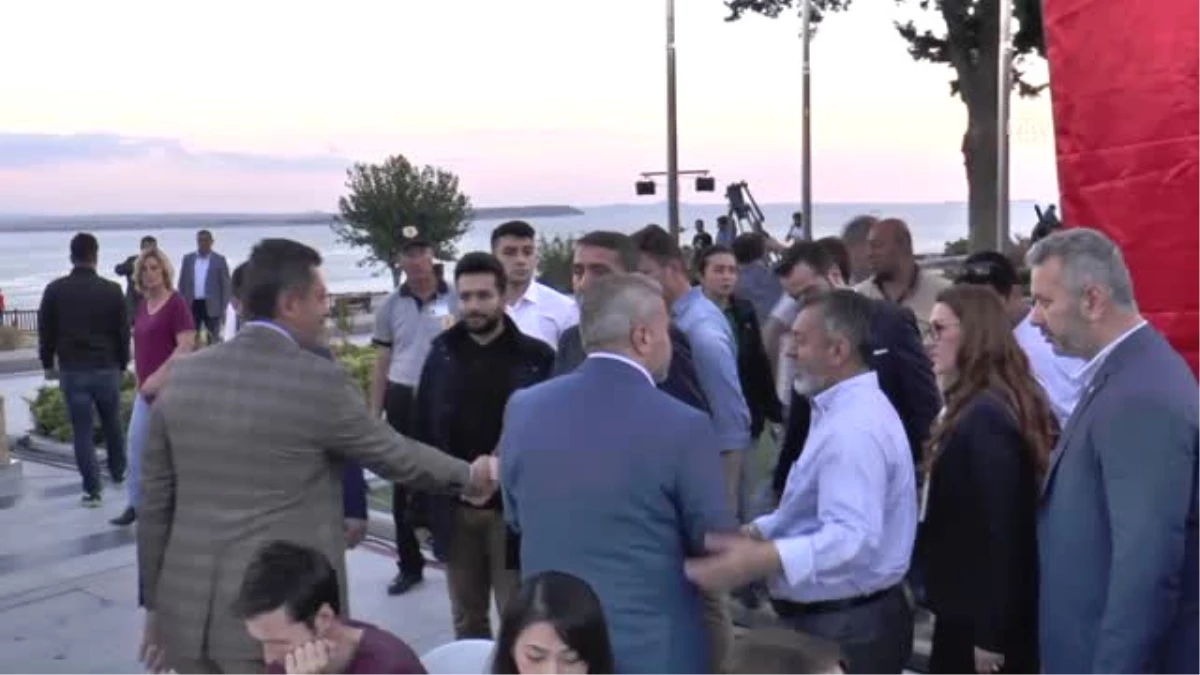 AK Parti Istanbul Il Başkanlığı\'ndan Şehitler Abidesi\'nde Iftar - Çanakkale