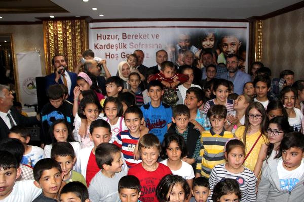 Bakan Özlü: Savaşlar, Coğrafyamızı Yetim Üreten Merkeze Dönüştürdü