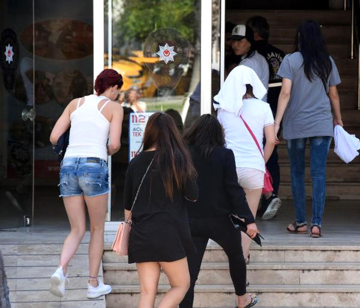 Bodrum\'da Fuhuş Operasyonu: 6 Gözaltı (2)