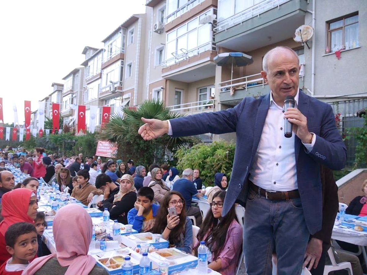 Büyükçekmece Ailesi Ramazan\'ın Bereketini Birlikte Paylaşıyor