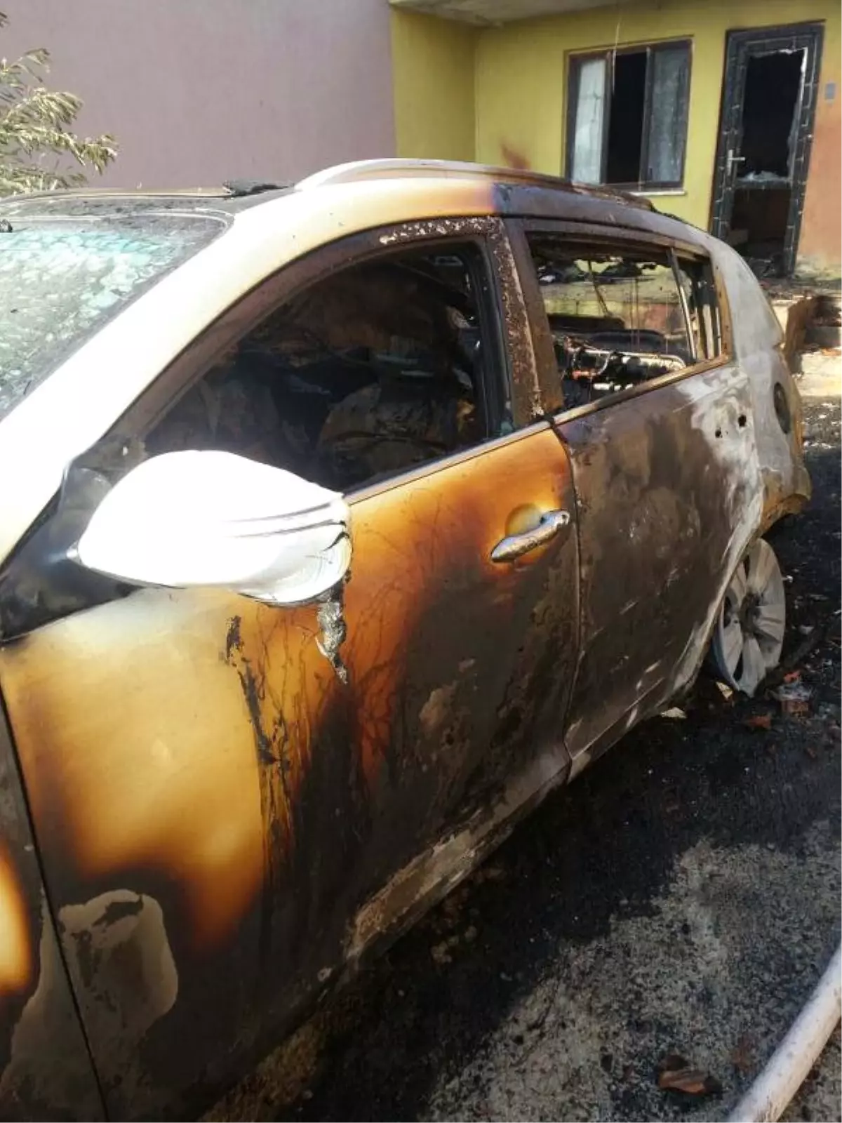 İki Katlı Bina Kül Oldu