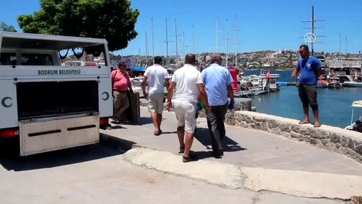 Muğla\'da Denizde Erkek Cesedi Bulunması