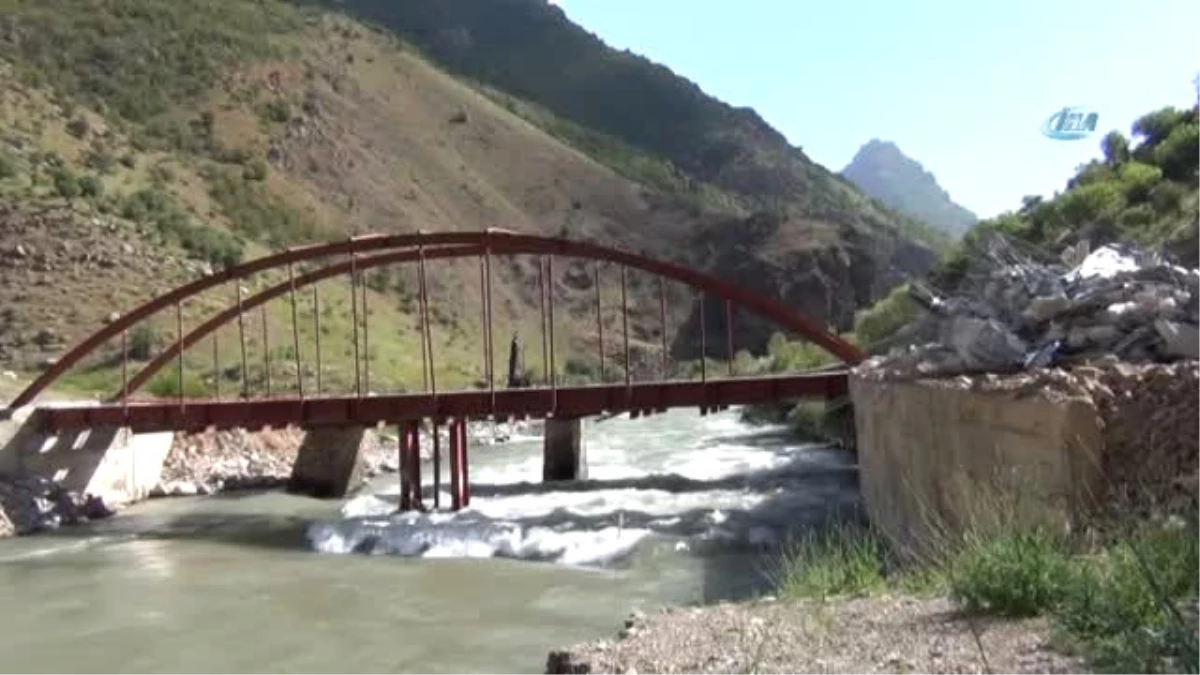 PKK\'nın Eylem İçin Kullandığı Köprü Sökülerek Kaldırıldı