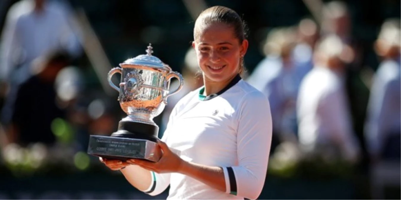 Roland Garros\'ta Zafer Ostapenko\'nun