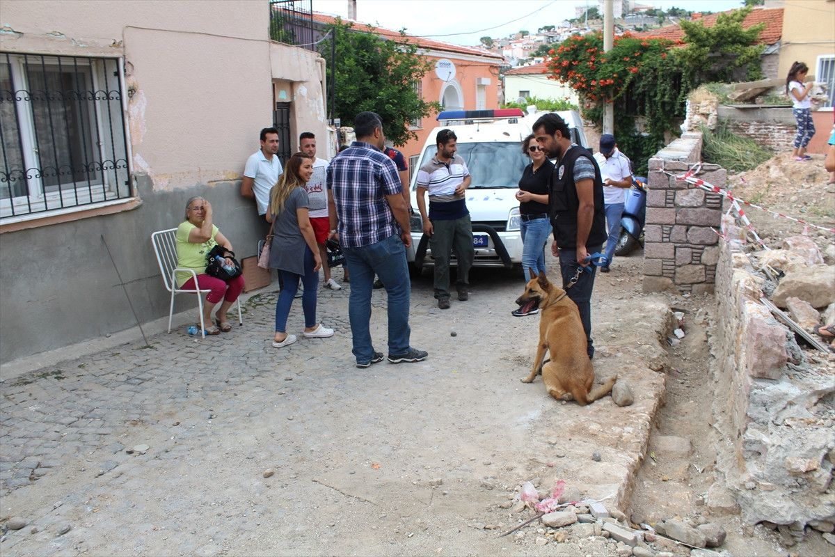 Tadilat Yapılan Evin Kömürlüğünden Havan Mermisi Çıktı